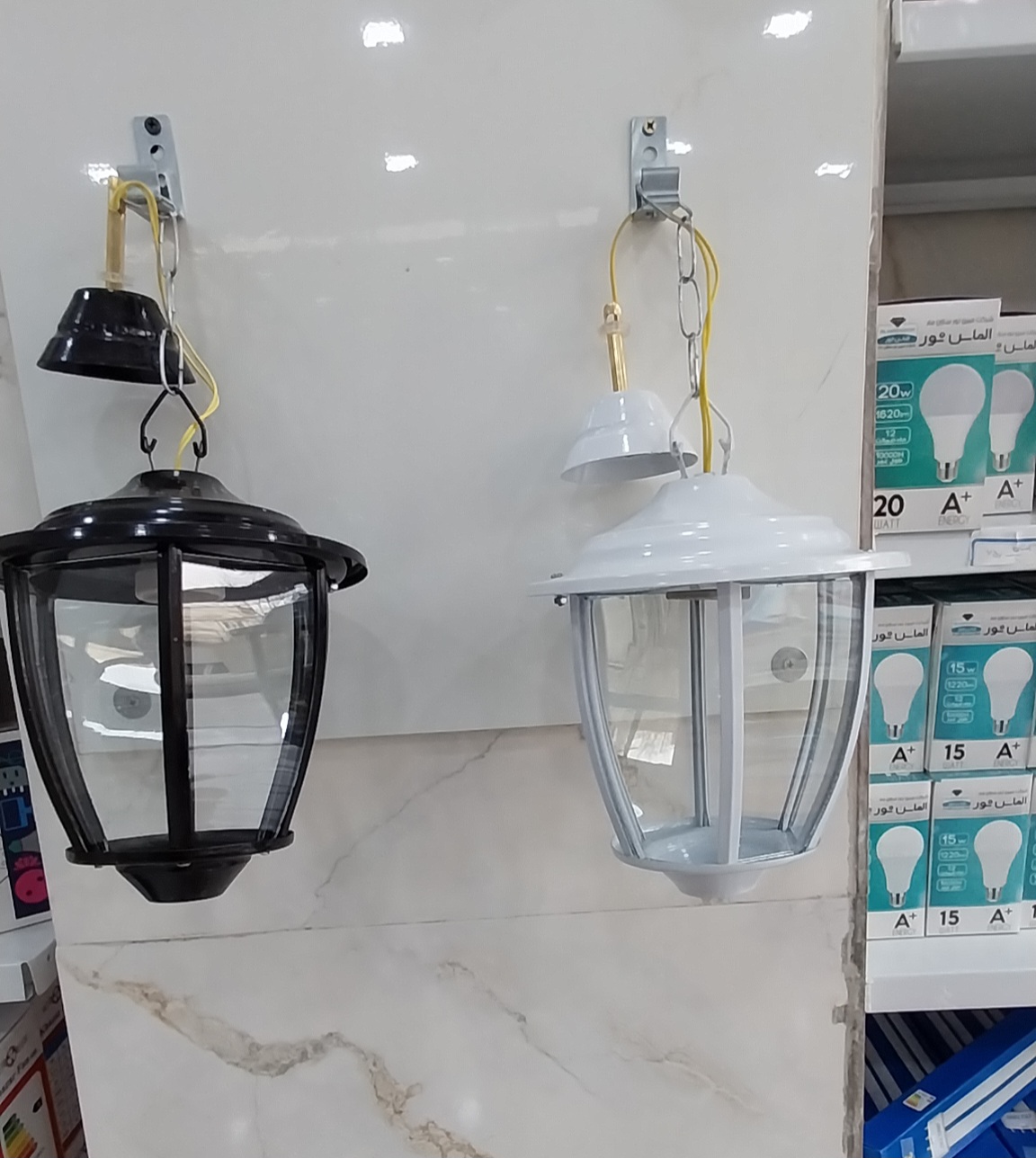 چراغ آویز فلزی حیاط باغ